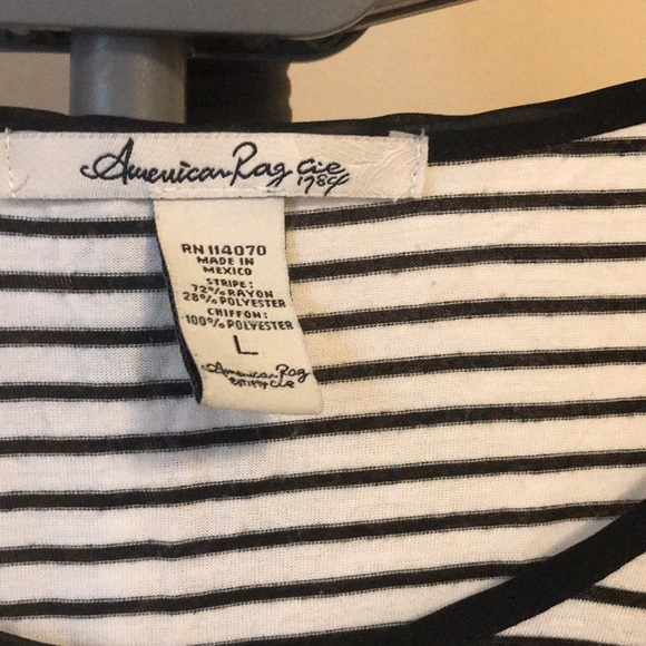 Blouse - Picture 2 of 3